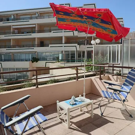 2 Pieces Climatise A Sete Avec Terrasse Vue Mer - Fr-1-472A-194 *