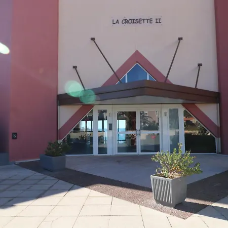 2 Pièces Climatisé à Avec Terrasse Vue - Fr-1-472a-194
